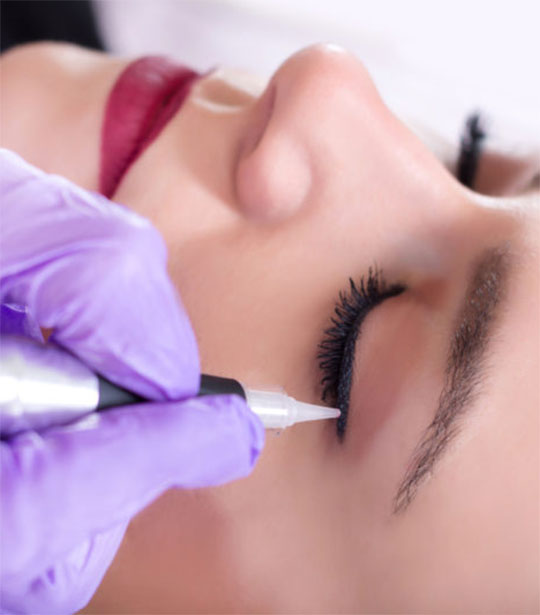 Everything You Need to Know About Classic Eyelash Extension Training